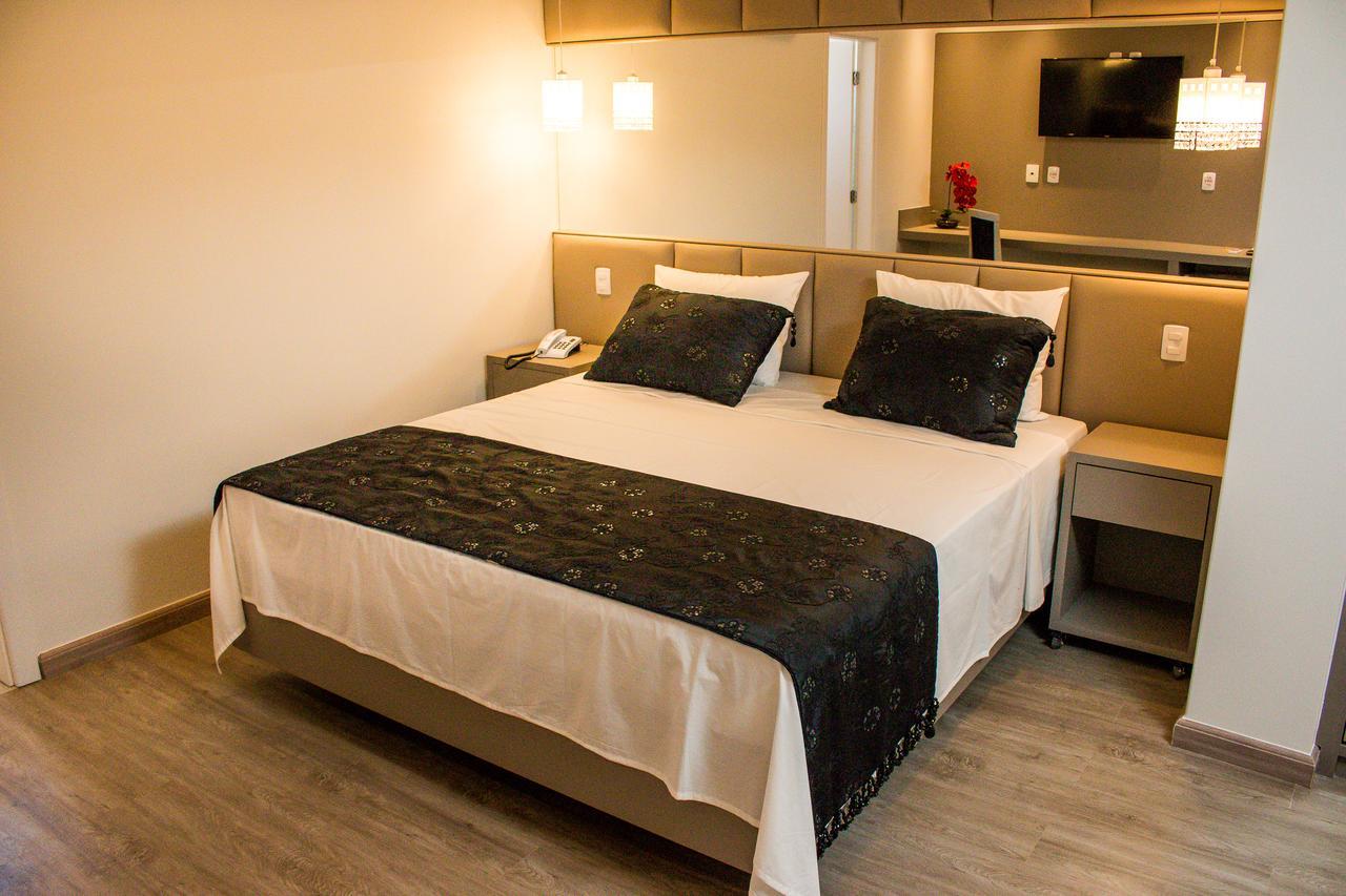 Ity Hotel Cristalina Eksteriør billede