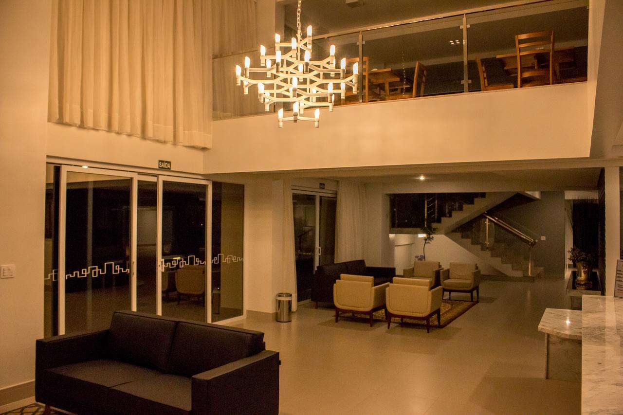 Ity Hotel Cristalina Eksteriør billede